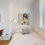 Studio 48B